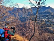 19 Fotografo in azione su altopiano Selvino-Aviatico con Cornagera-Poieto